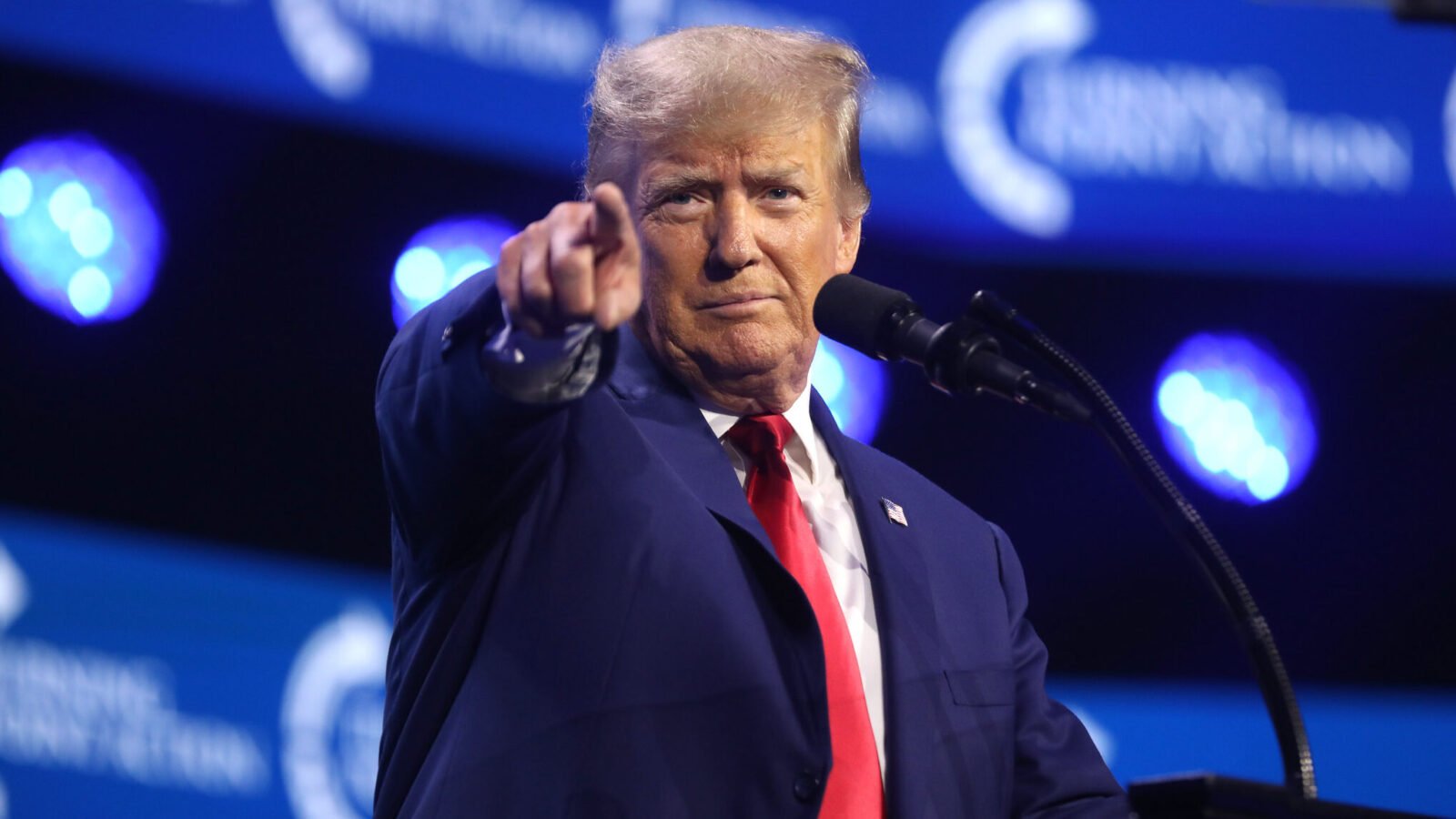 Trump's Planned Mass Visa Revocation Sparks Midterm Turnout Push