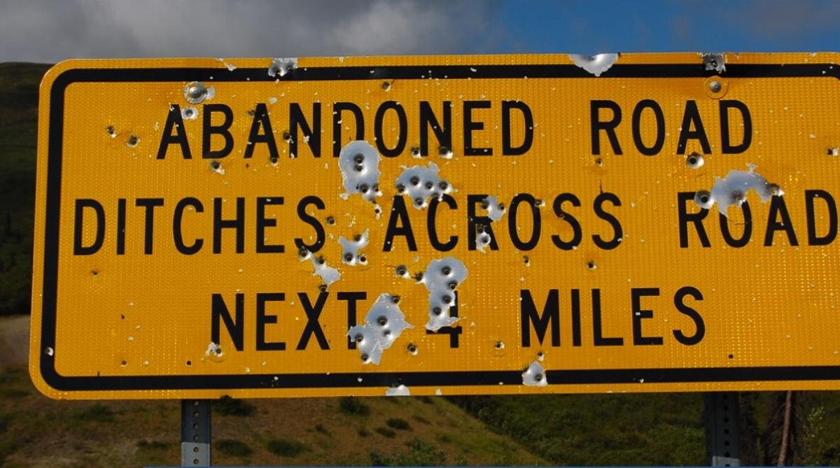 Colorado's New Gun Law Sparks Chaos: Sheriffs, Vendors Left in the Dark