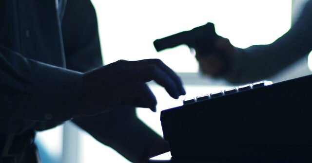 South Carolina Vape Shop Employee Shoots Alleged Armed Robber Dead