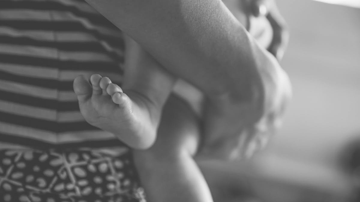 Surrogacy Dispute Sparks Legal Battle Over Abortion Rights in Texas