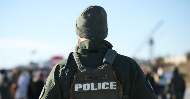 Iowa Asks Supreme Court to Back State Immigration Crime Law