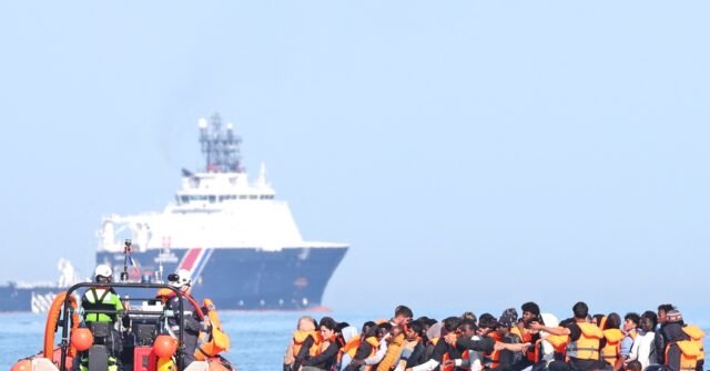 82% of UK Voters Say Government Failing on Illegal Immigration, Poll Finds