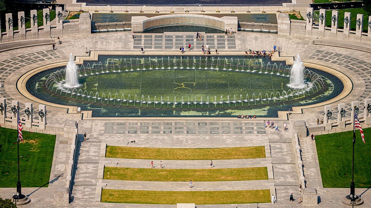 WWII Memorial in D.C. Vandalized With Anti-Trump Graffiti, Soap Bubbles