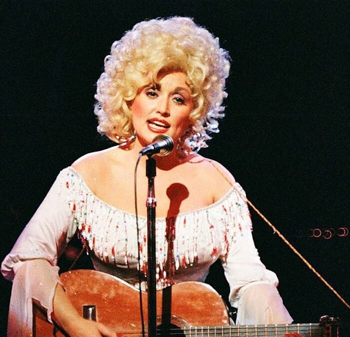 Dolly Parton Classics Return to Big Screen at AMC and Regal
