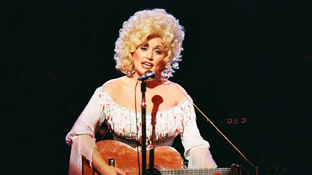 Dolly Parton Classics Return to Big Screen at AMC and Regal