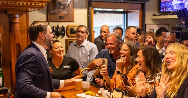 JD Vance Serves Beers and Chili Dogs During Ohio Visit, Touts No-Tax-on-Tips