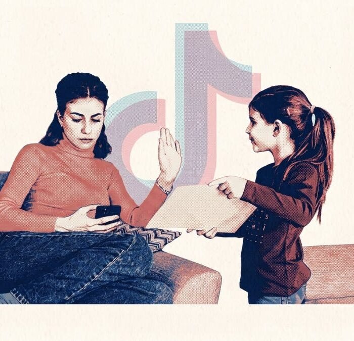 TikTok Moms Who Resent Their Kids Are Getting a Harsh Lesson in Parenting