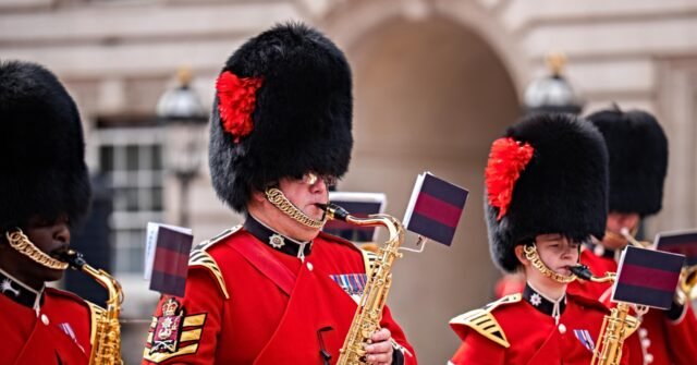 Dolly Parton Honored at Buckingham Palace: Coldstream Guards Play '9 to 5' at Changing of the Guard