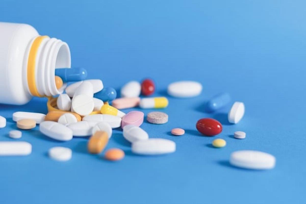 57% of Americans on Statins? New Guidelines Spark Lifestyle vs. Pills Debate
