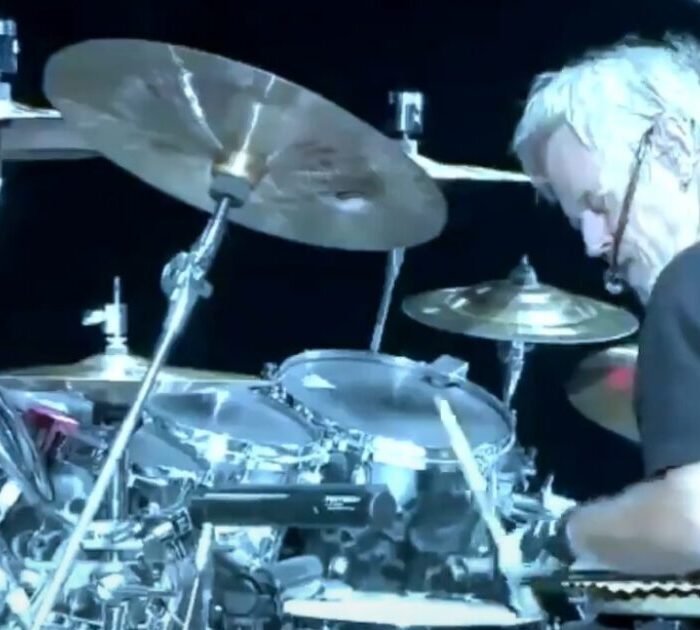 ZZ Top Drummer Frank Beard Dies at 77, Band Cancels Shows