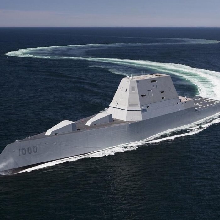 USS Zumwalt: From Stealth Destroyer to Hypersonic Threat That Could Deter China on Taiwan
