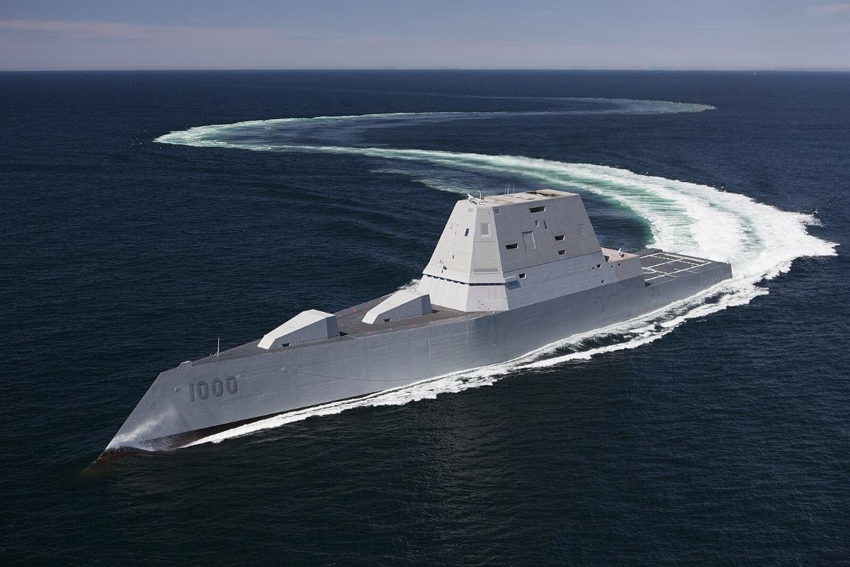 USS Zumwalt: From Stealth Destroyer to Hypersonic Threat That Could Deter China on Taiwan