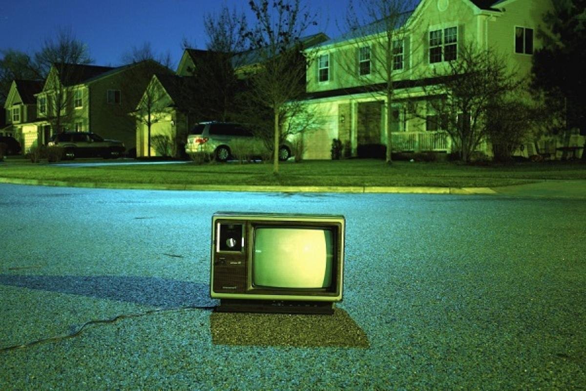 From Hearst to 'hoaxes': How omission and commission shape today's media deception