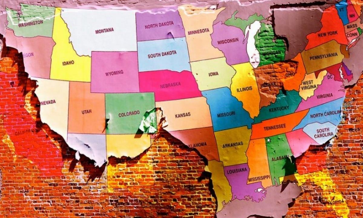 American Thinker Columnist Kevin Finn Claims Leftists 'Live in a Different Universe'
