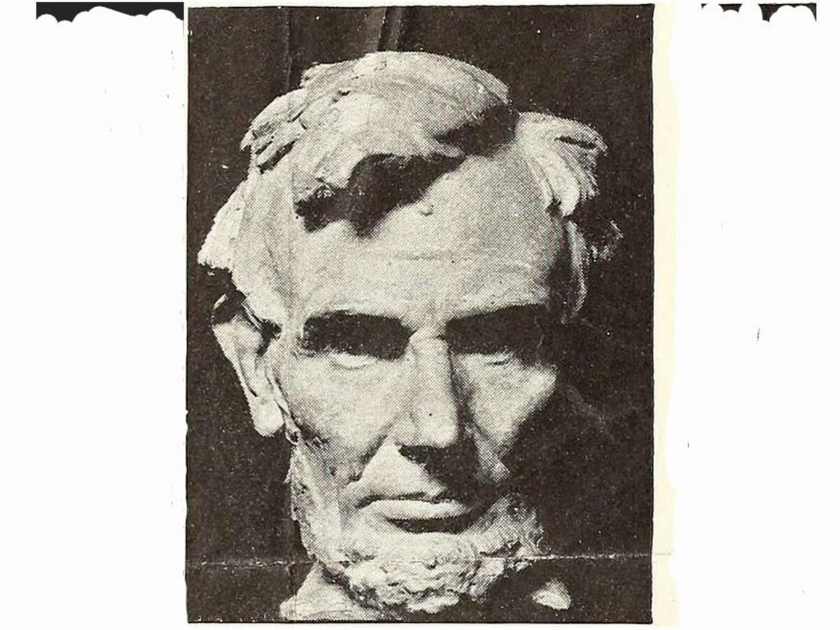 American Thinker Essay Urges Trump to Invoke Lincoln-Style 'Prerogative Powers' Against the DNC
