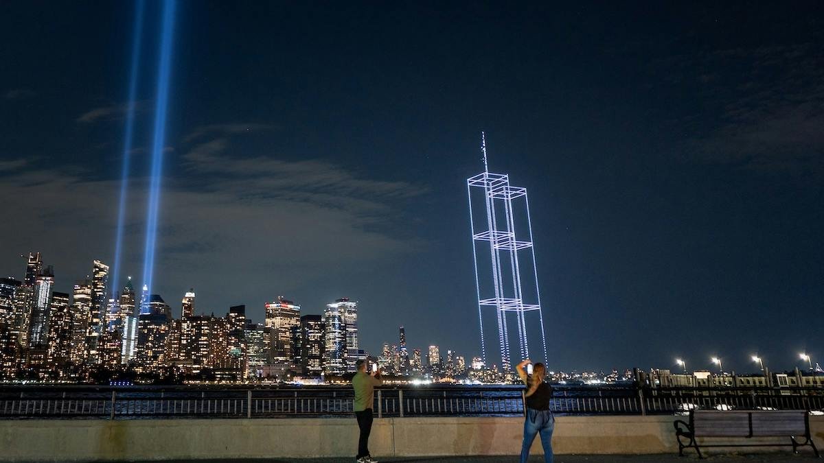 Drone Show Over Manhattan Uses 2,977 Lights to Honor Each 9/11 Victim