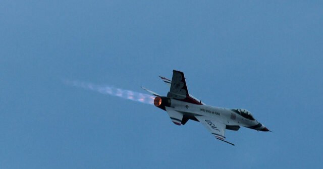 F-16 Fighter Jet Crashes in Michigan; Pilot Ejects Safely, Residents Within One Mile Ordered to Evacuate