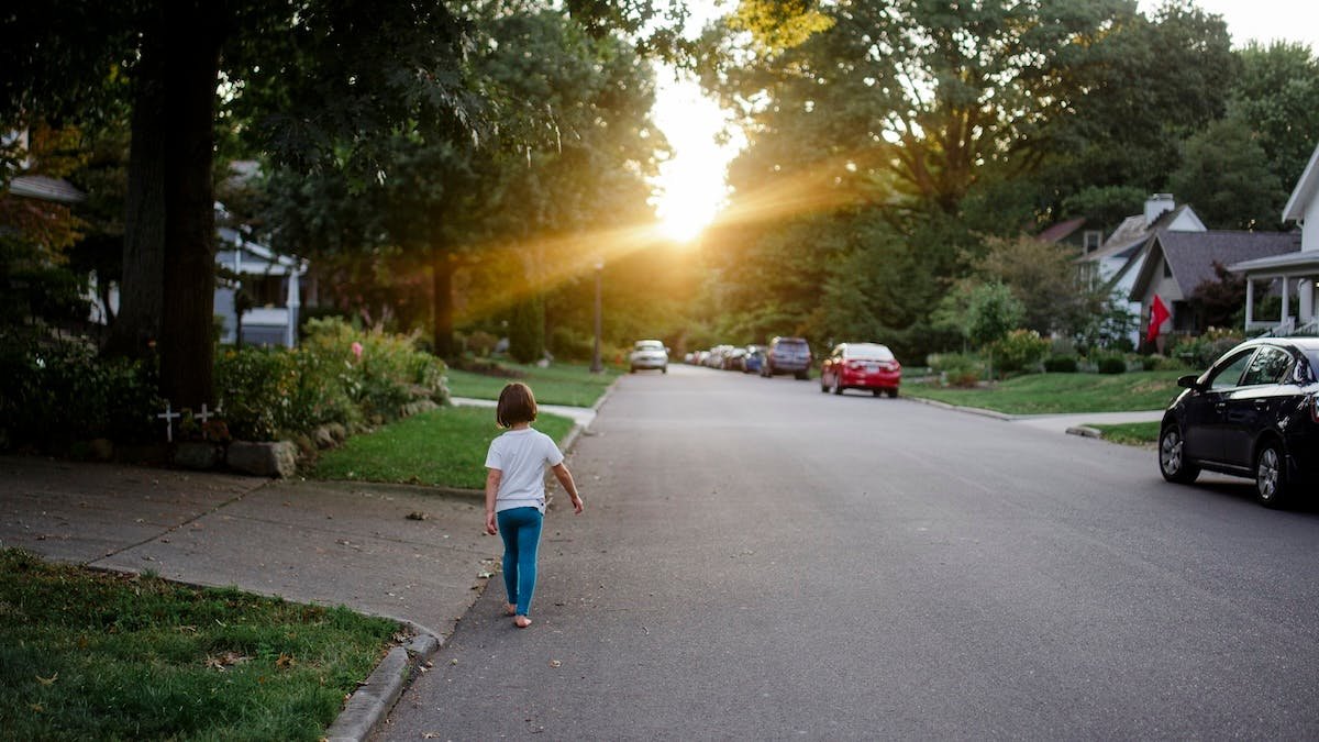 Virginia Mother Convicted for Letting 5-Year-Old Walk to Pond, Sparks Free-Range Parenting Debate