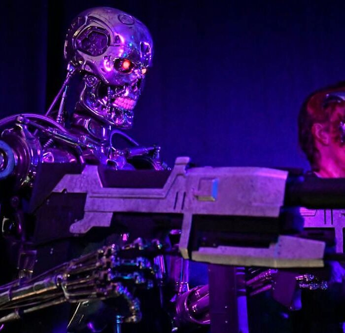 AI Insiders Warn Self-Improving Models Could 'Kill Us All by the End of the Decade' as Anthropic Researcher Quits