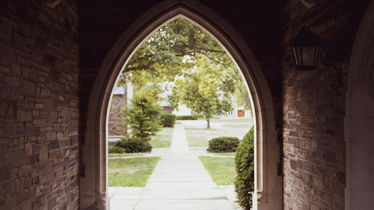 Daily Wire Essay Argues Western Universities 'Deserve To Fail,' Touts Hillsdale As Model
