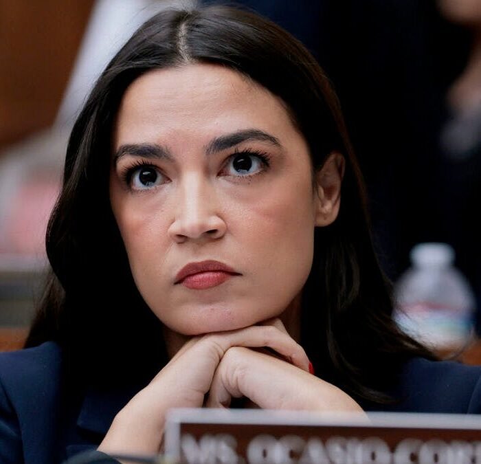 AOC, Pressley Demand Federal Probe Into 'Modern-Day Lynchings' as Autopsies Point to Suicides
