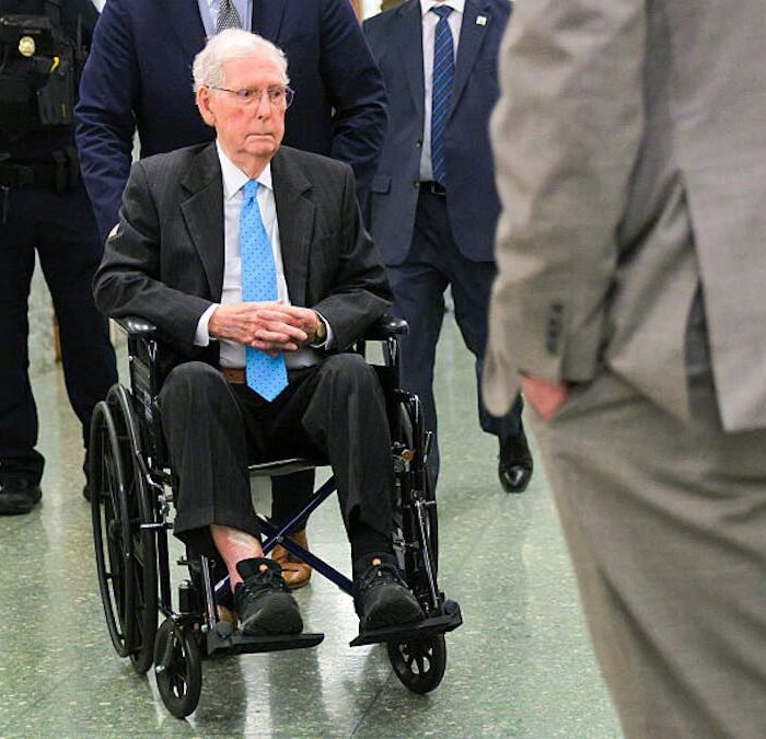 Top Republican Expects McConnell Back in Senate Next Week