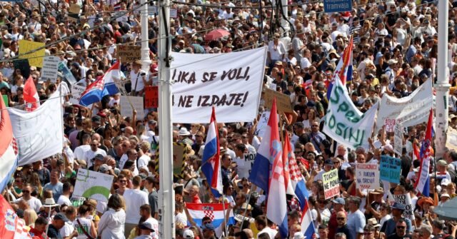 Tens of Thousands in Croatia Demand Cleanup of Toxic Waste Bogging Down Town