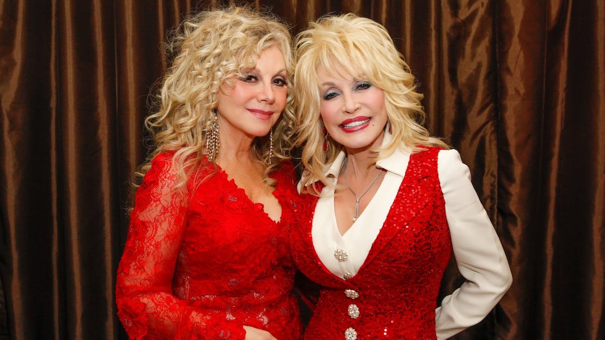 Dolly Parton’s Sister Blasts ‘Fake AI Garbage’ After Icon’s Death
