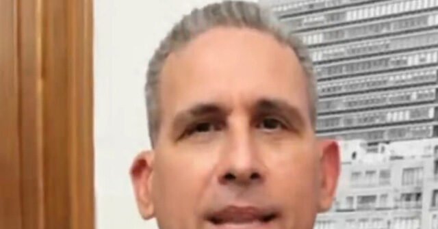 Venezuelan Dissident Mayor Javier Oropeza Detained and Released Hours After Return From Exile