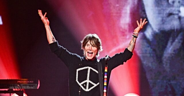 Goo Goo Dolls' John Rzeznik Won't Lecture Fans: 'We're All Here to See a Show'