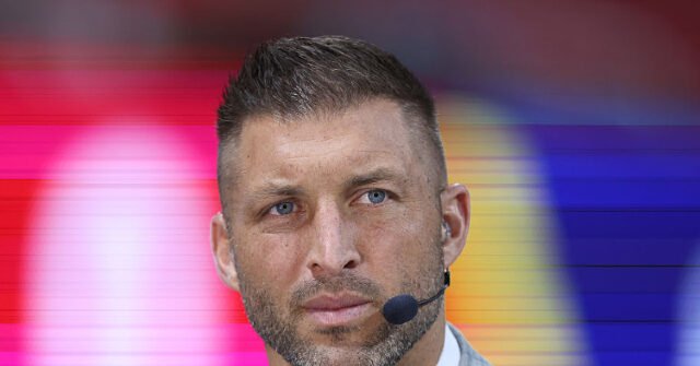 Tim Tebow Pauses Life Surge Seminars Amid FTC Complaints and Debt Allegations