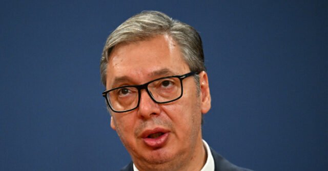 Serbian President Warns NATO: 'Everyone Is Afraid' as Troops Exit Kosovo Bridge