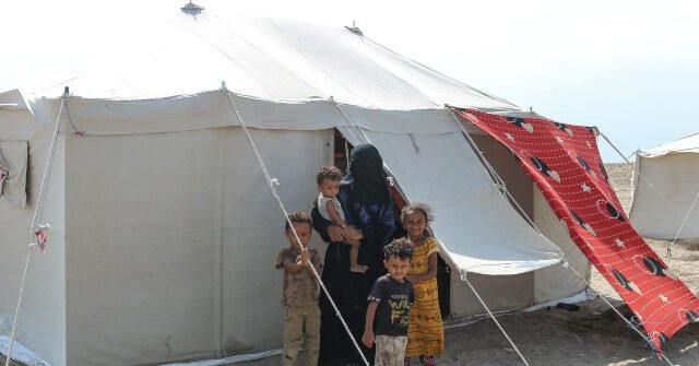 Over 3,000 Yemenis Flee Houthi Offensive for Djibouti, as Camps Run Out of Money and Space