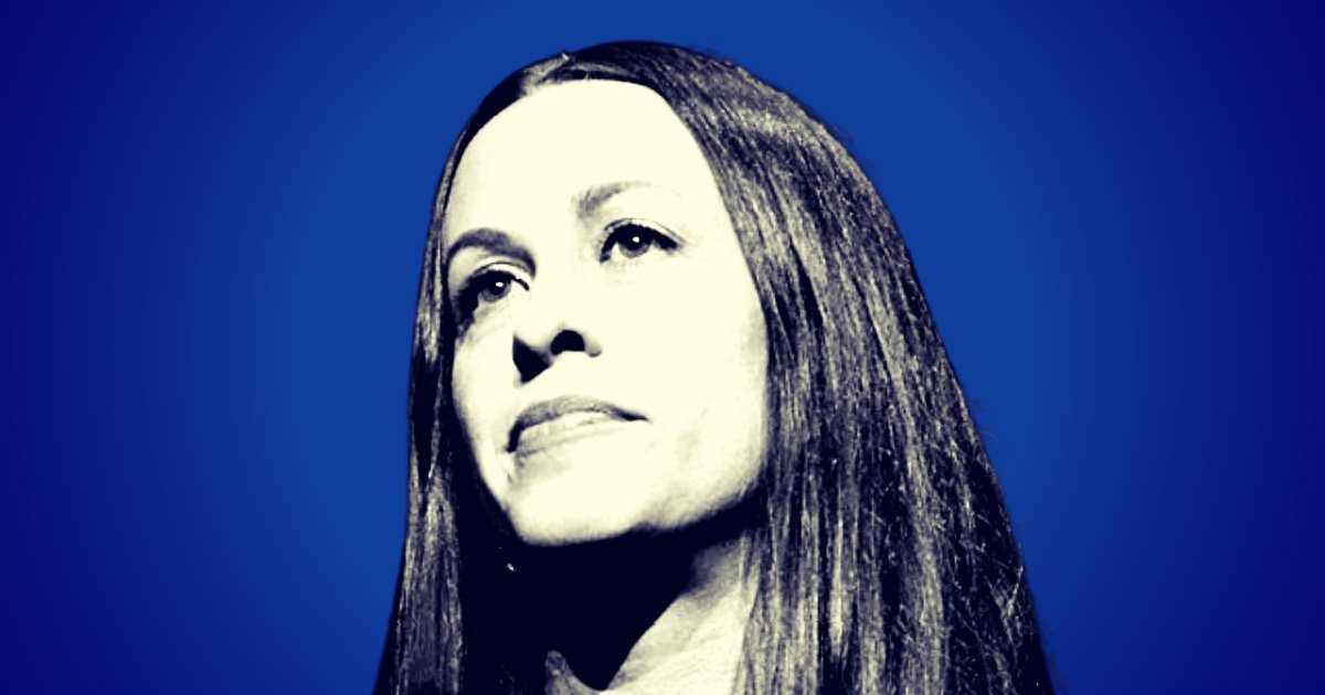 Alanis Morissette Sues Ex-Tour Manager for Fraud and Extortion, Alleges Blackmail Over Airport Drug Claims