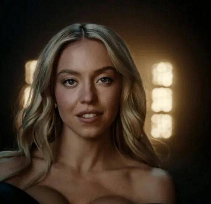Sydney Sweeney's Novig Ad Sparks Left-Right Culture Clash Over Women's Sports