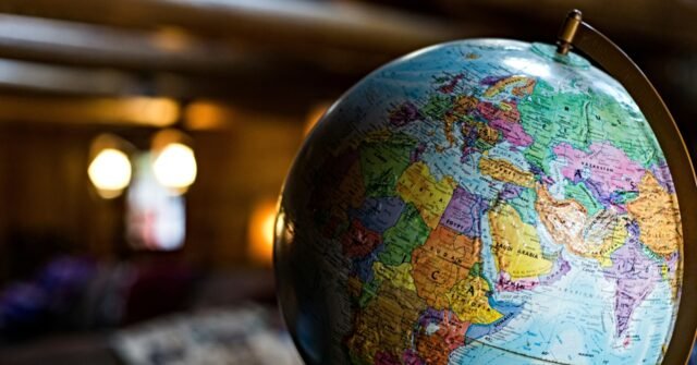 U.N. Votes to Reshape World Maps, Enlarging Africa; U.S. Casts Lone 'No' Vote