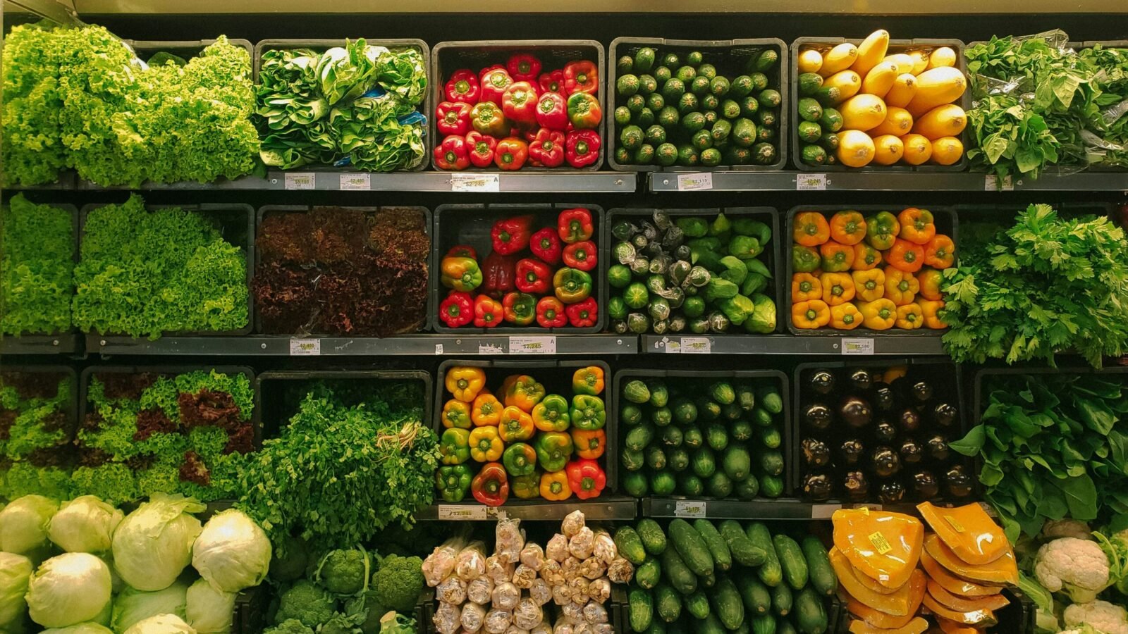 Stop Overpaying at the Grocery Store: A Chef's 10 Tips to Cut Costs Without Cutting Flavor