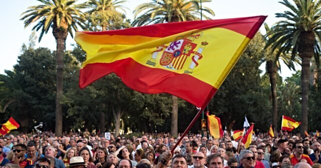 Hundreds of Thousands Rally Across Spain Over Ceuta Migrant Crisis, Demand Sánchez Resignation