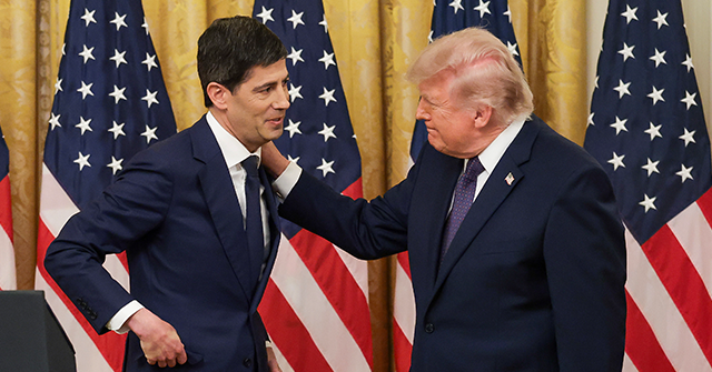 Trump Declines to Attack Fed Chair Warsh After Rate Hike, Defying Media Expectations