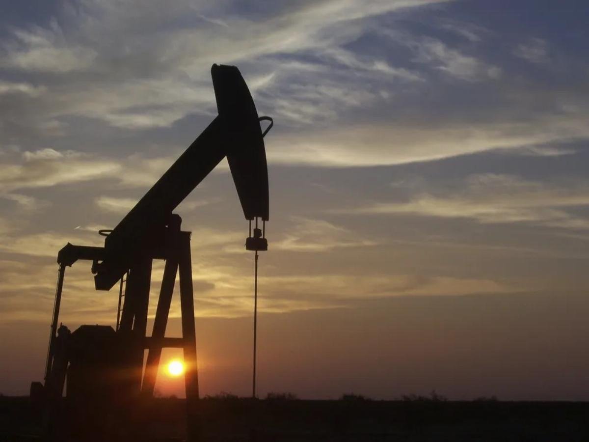Trump's Venezuela Oil Deal: A 'Golden Share' Gambit for U.S. Energy Dominance