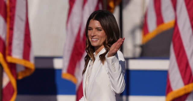 Danica Patrick to Ride Air Force One With Trump to Kansas Rally as Midterm Sprint Heats Up