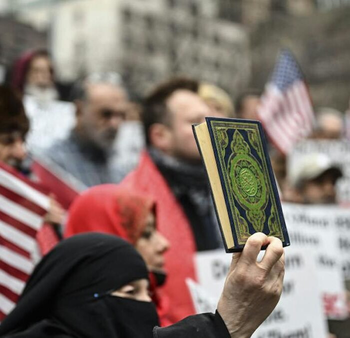 Southern Baptist Seminary President Backs Book Arguing Sharia Law and the Constitution Can't Coexist