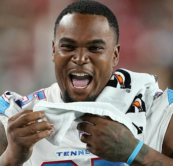 Titans Cut Jordan Elliott After He Reportedly Went for Gun Following Practice Fight With Teammate