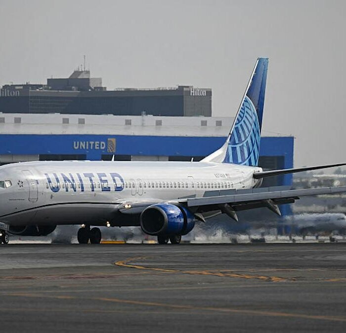 United Airlines Pulls Pilot Who Praised Hamas From Service After Report He Was Quietly Reinstated