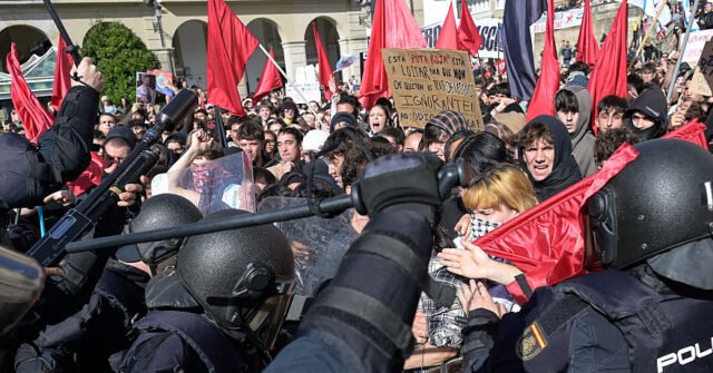 Vox Rally in A Coruña Erupts Into Clashes as Rioters Hurl Chairs and Stones at Police; Abascal Blames Sánchez