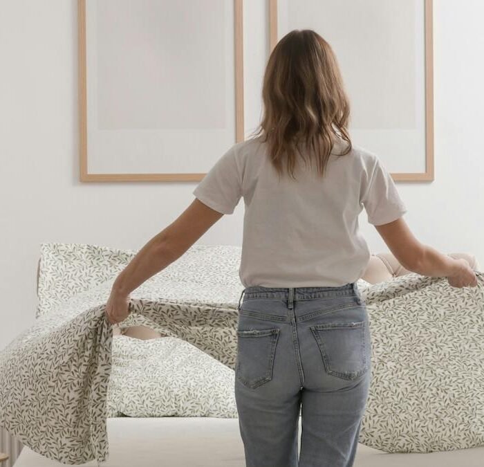 Airbnb Bans Checkout Chores Like Dishes and Bed-Stripping, and Hosts Are Already Fighting Back