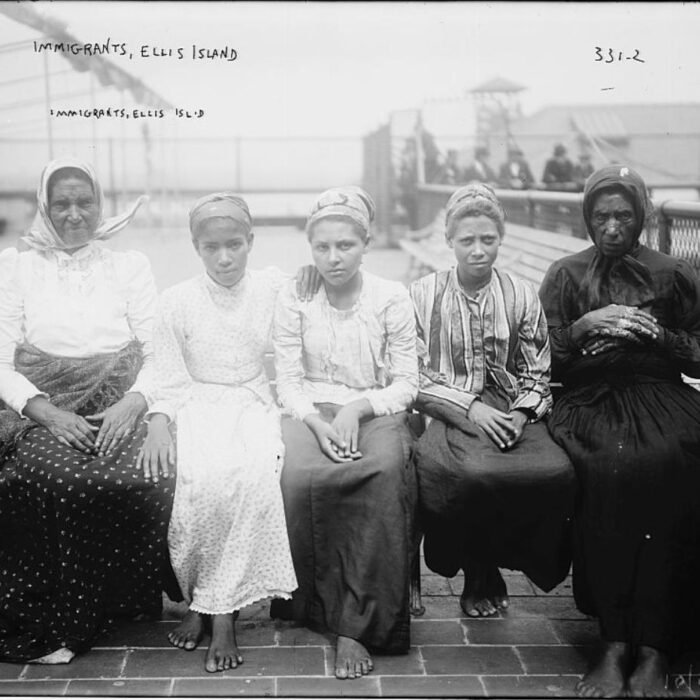 American Thinker Op-Ed Claims Earlier Immigrants 'Only Wanted a Chance'—and Says 'Send Them Back' Now